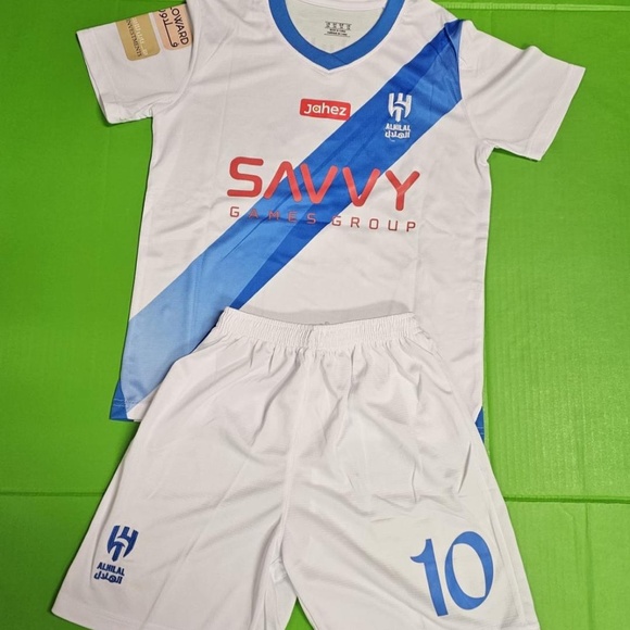 Al Hilal Neymar Jr Football Soccer Kids Jersey Shorts Set - Picture 2 of 2